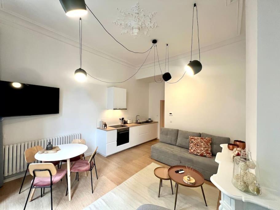 L'Escapade Chic - Cathedrale, Saint Lambert Apartment Лиеж Екстериор снимка