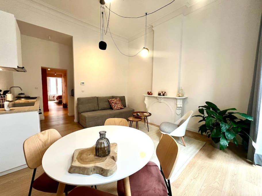 L'Escapade Chic - Cathedrale, Saint Lambert Apartment Лиеж Екстериор снимка